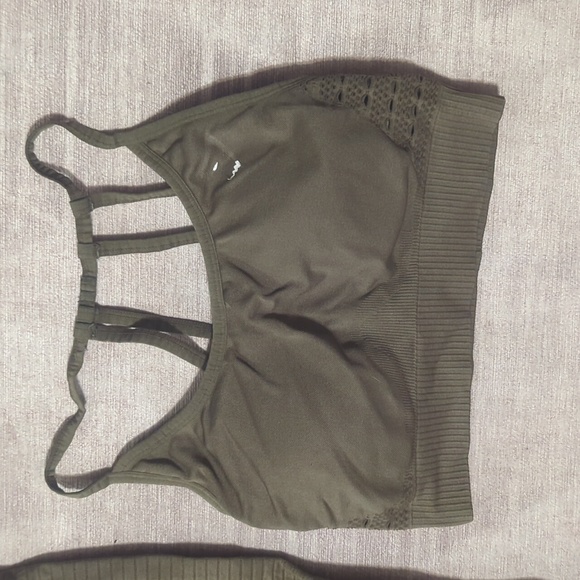 Gymshark set army green - Picture 2 of 5